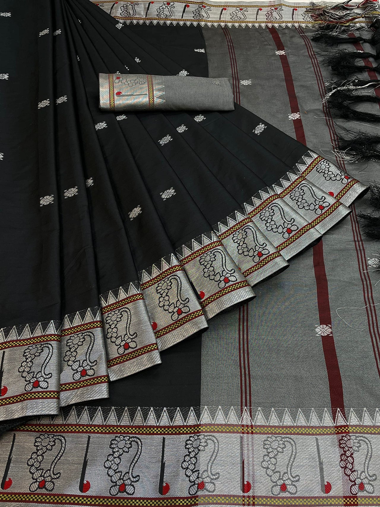 Regolith Designer Sarees for women banarasi silk saree with fancy saree Un-stitched blouse Pieces