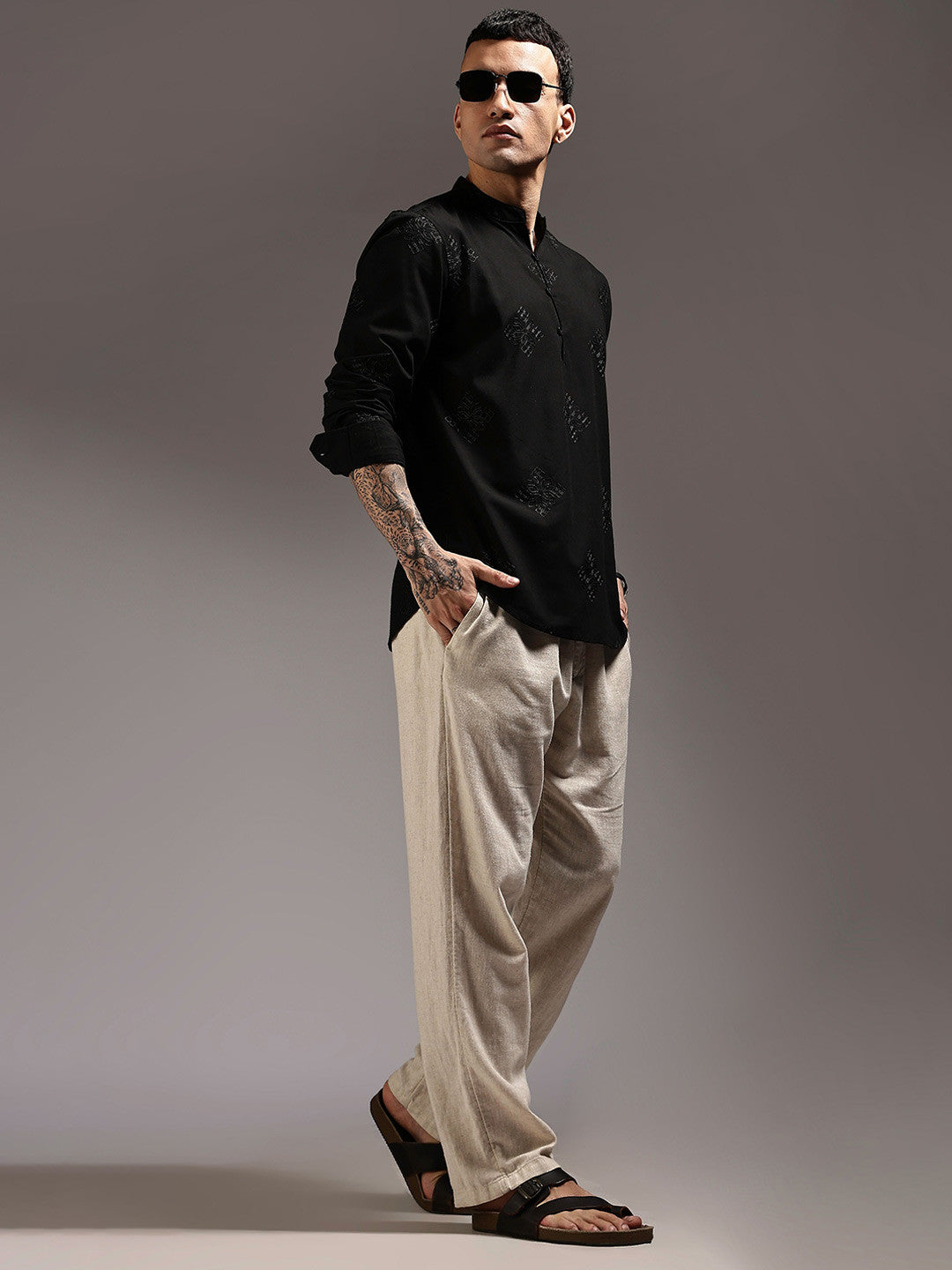 HERE&amp;NOW Men Embroidered Kurta