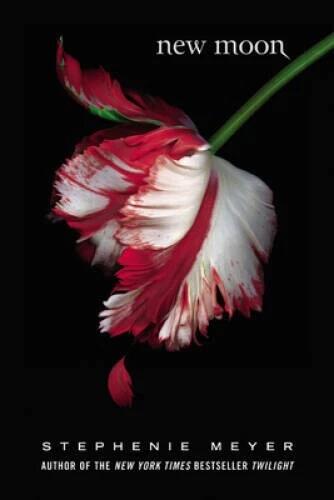 New Moon (Twilight) - Hardcover By Meyer, Stephenie - GOOD