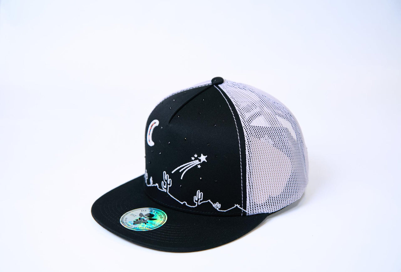 De Rancho Crystals Glow in the Dark Dessert Hat Dr136