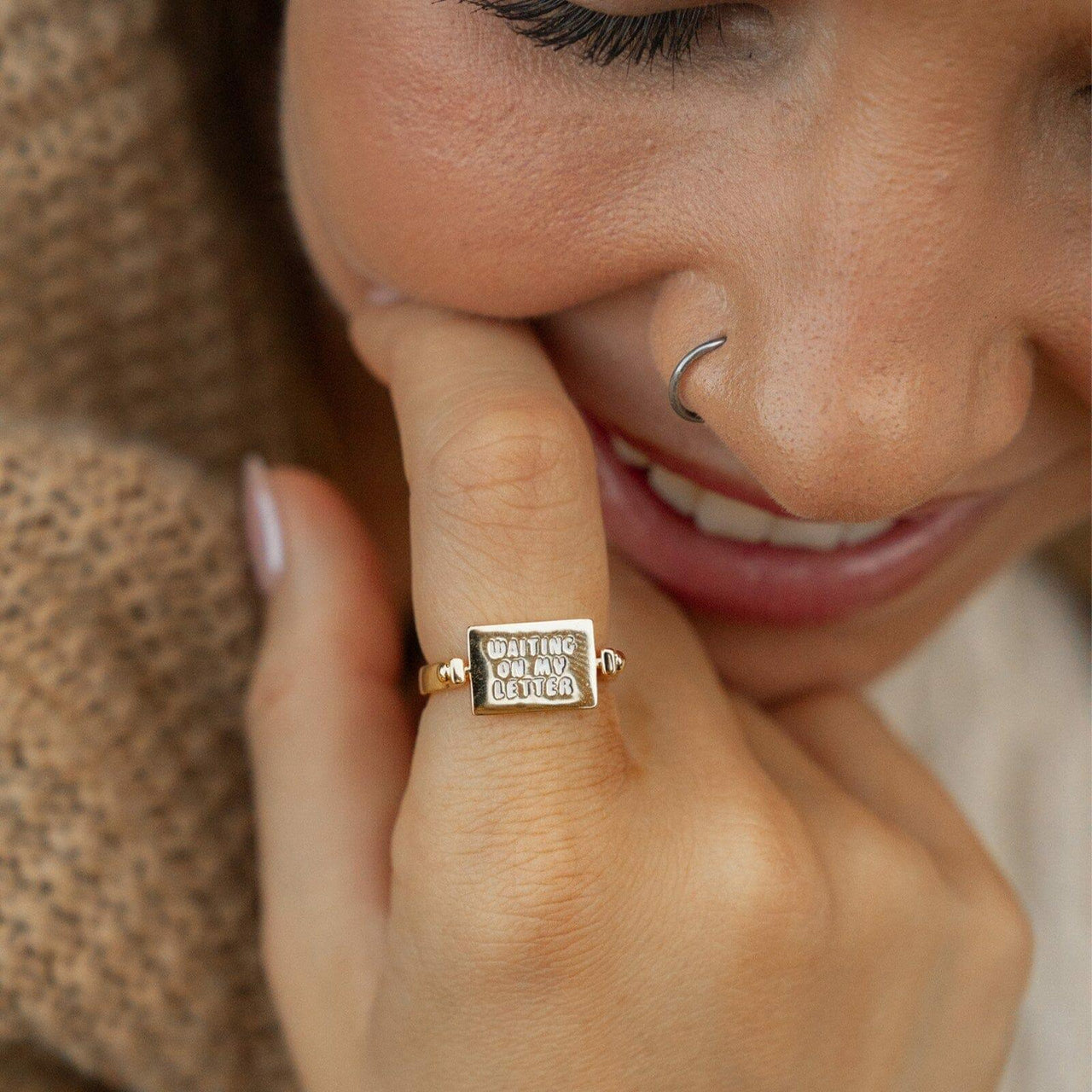 Pura Vida Hogwarts™ Letter Flip Ring
