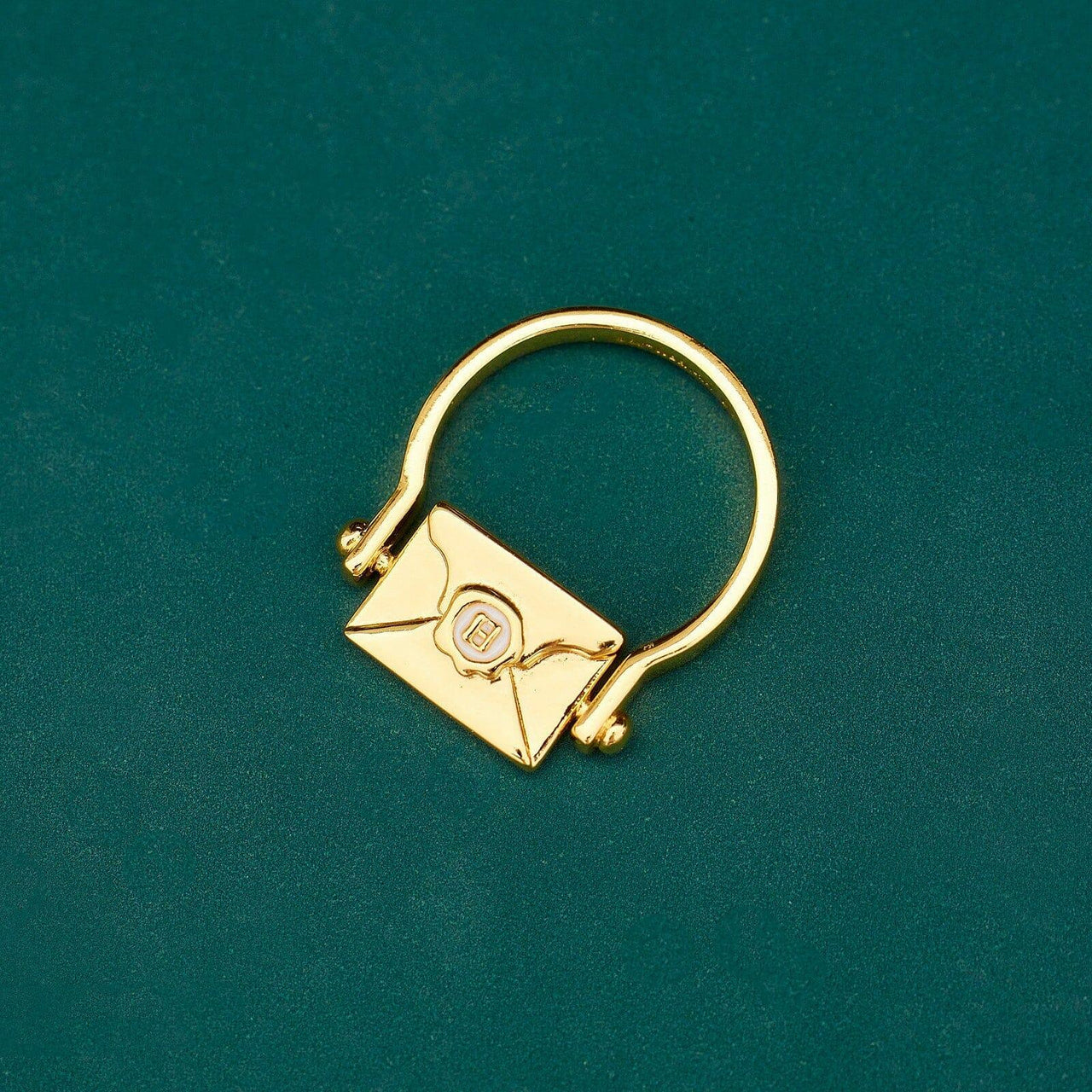 Pura Vida Hogwarts™ Letter Flip Ring
