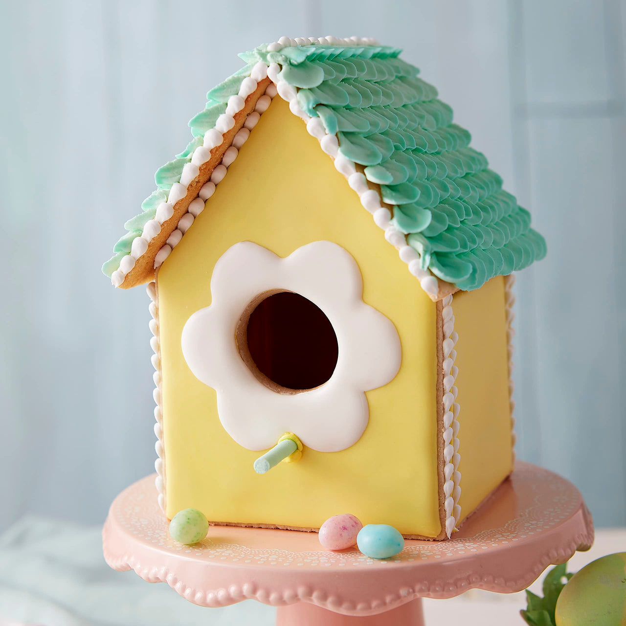 Wilton Yellow Cookie Icing, 9-Ounce, Assorted