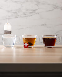 Twinings Decaffeinated English Breakfast Black Tea, 100 Individually Wrapped Tea Bags, Smooth, Flavourful Black Tea