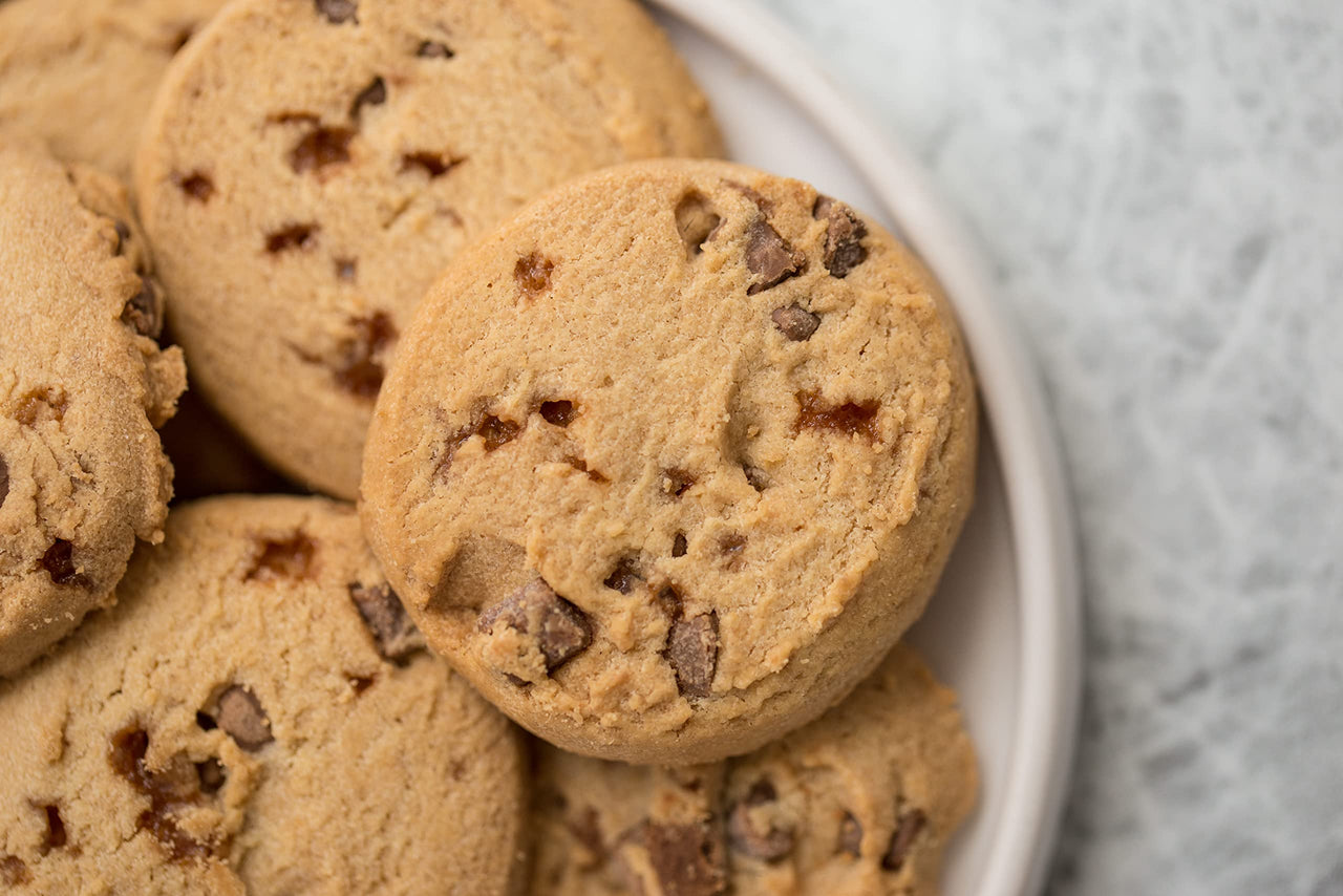 Walker's  Shortbread Salted Caramel & Milk Chocolate Chunk Cookies, Pure Butter Shortbread Cookies, 5.3 Ounces