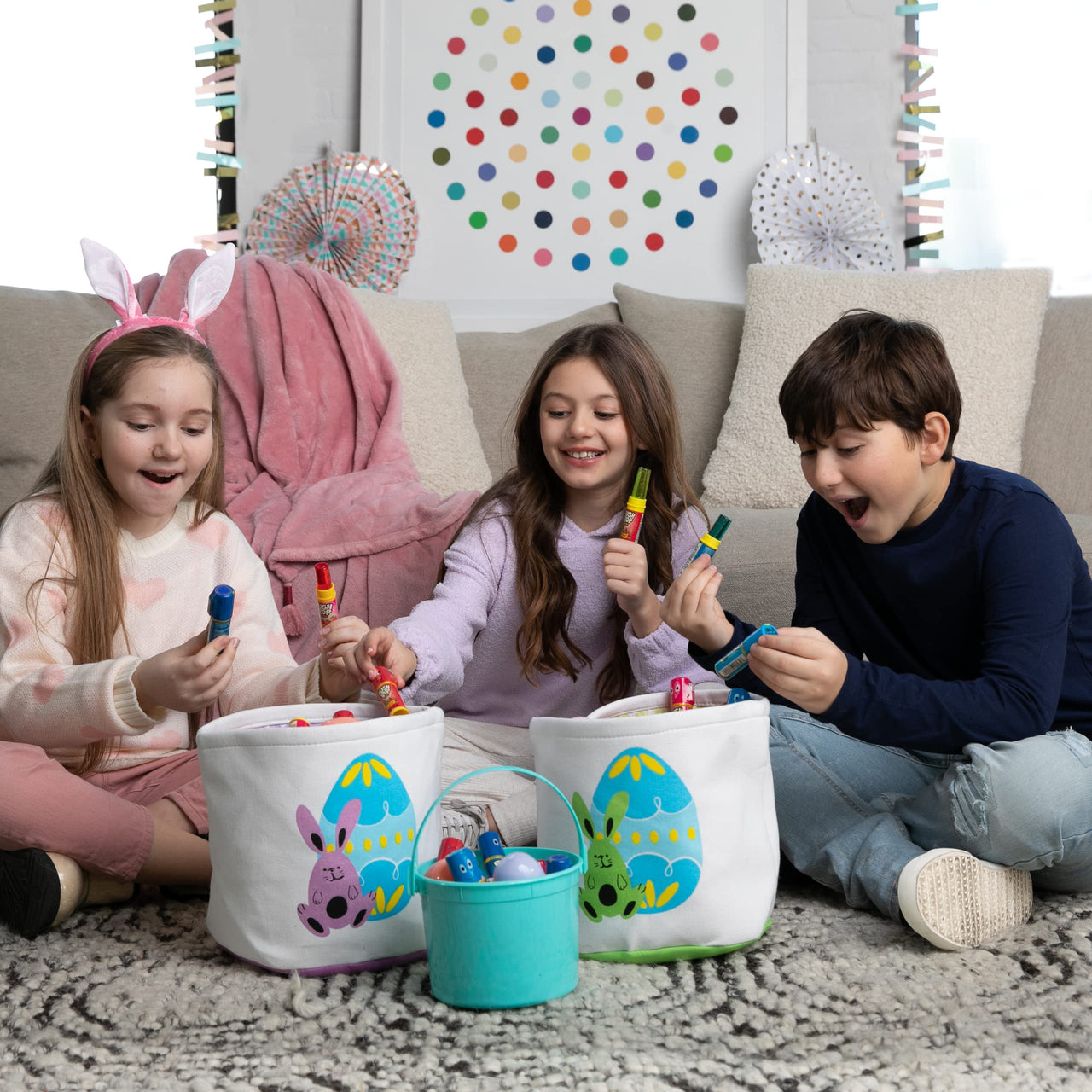 Push Pop Lollipops Easter Bulk Candy - 10 Count Individually Wrapped Lollipops In a Variety of Fruity Delicious Flavors - Easter Basket Stuffer Assorted Candy - Fun Candy for Easter Egg Hunts