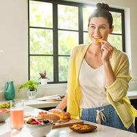 Munchkin Milkmakers Lactation Cheddar Crisps for Breastfeeding Moms with Oats and Flax, 6 Count