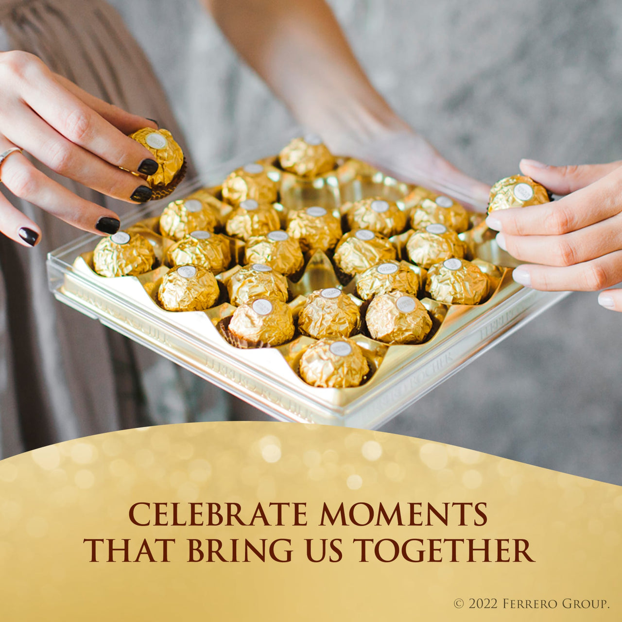 Ferrero Rocher Premium Gourmet Milk Chocolate Hazelnut, Individually Wrapped Candy for Gifting, Luxury Chocolate Gift for Valentine's  Day, 10.5 oz, 24 Count